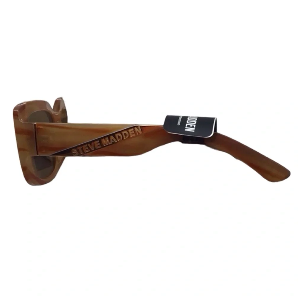 Steve Madden Rectangular Frame Sunglasses (NWT) (Size: OSFM) - Picture 6 of 6
